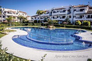 Alojamientos Oasis te ofrece los apartamentos turísticos y villas más exclusivas de la Costa de la Luz. Agencia de alquiler vacacional situada en Chiclana.