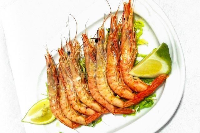 In El Puerto de Santa Maria you will be able to try an excellent variety of fresh fish and seafood. Enjoy a one hundred percent marine cuisine where the quality of the products and a close and friendly treatment to the clients prevail.