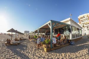 Impresiones del Beach Club demente Rota Playa de la Costilla 2023